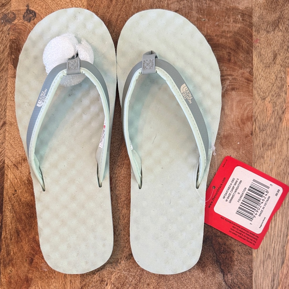 The North Face Light Gray Sandals
